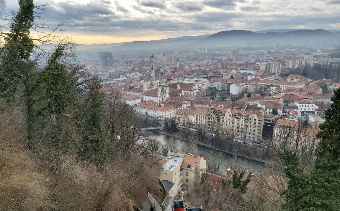 Graz Airport to Graz HBF