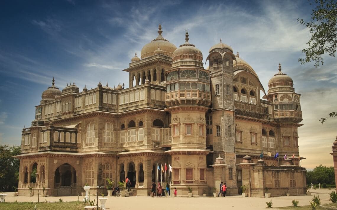 Ahmedabad Airport to Rajkot