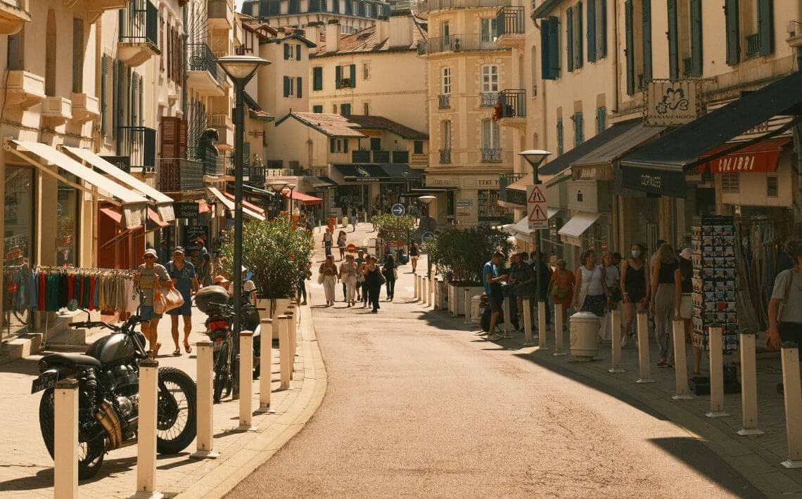 Bordeaux Airport to Biarritz