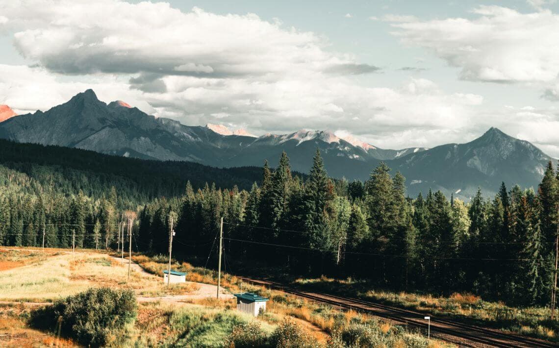 Calgary Airport to Golden BC