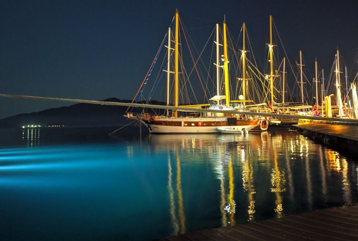 How to get from Dalaman Airport to Marmaris?