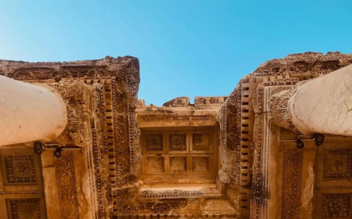 Dalaman Airport to Selçuk