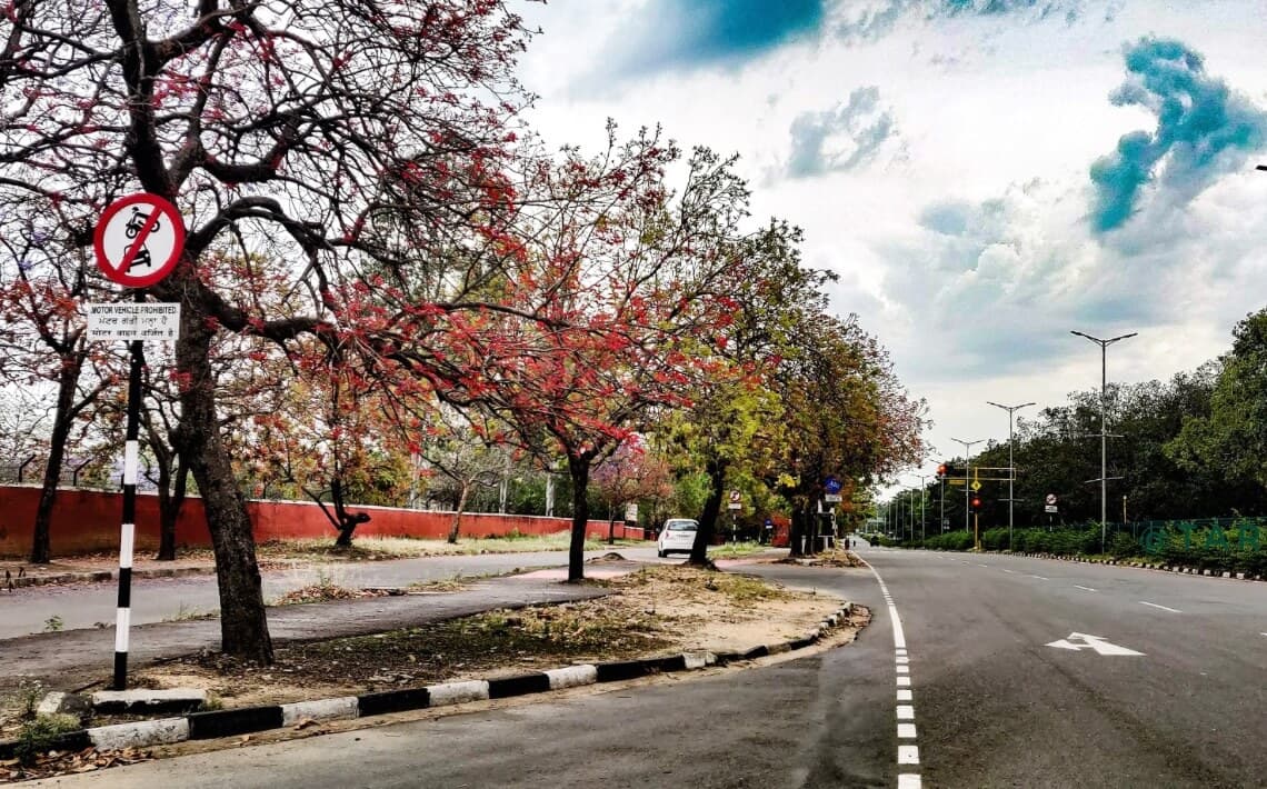 Delhi Airport to Chandigarh