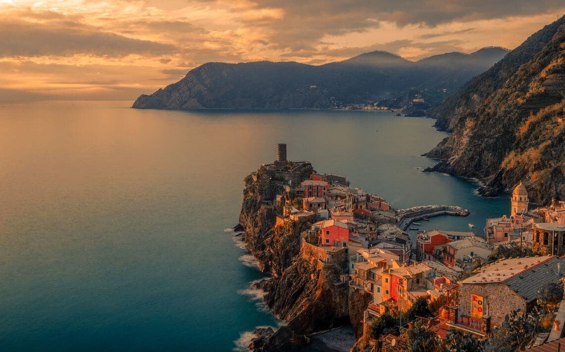 Genoa Airport to La Spezia