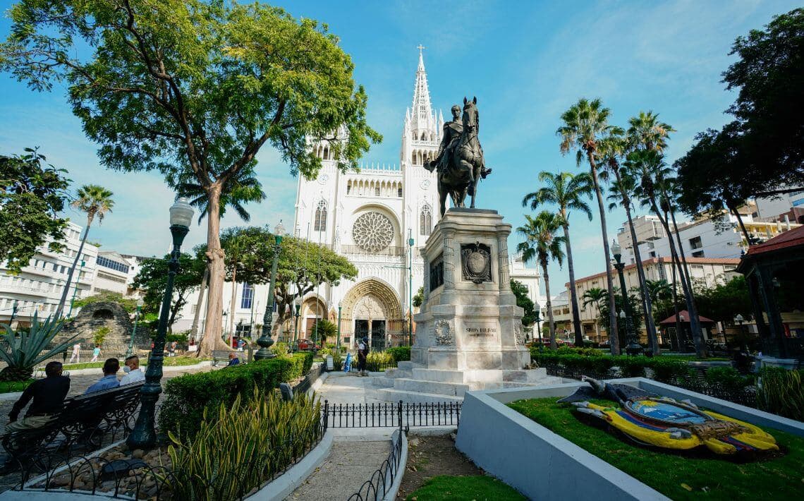 Guayaquil Airport to Salinas