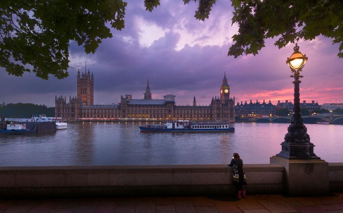 Luton Airport to Uxbridge