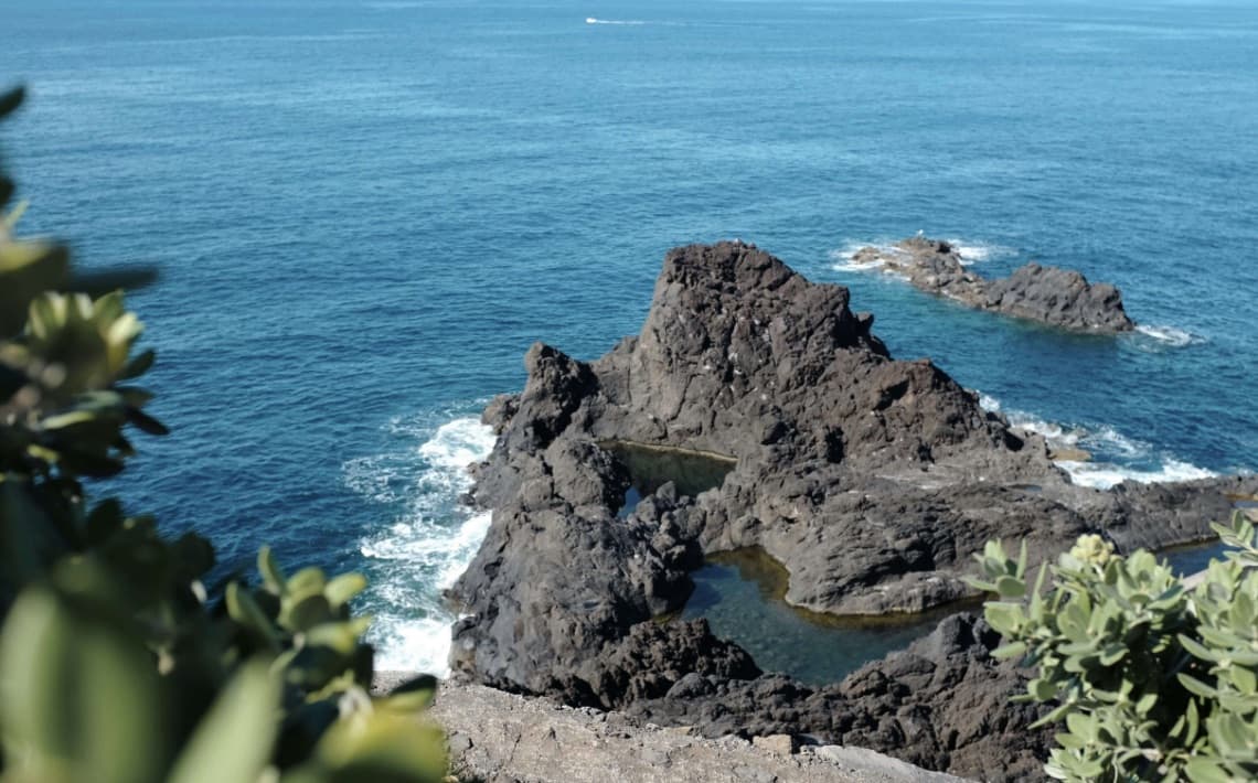 Madeira Airport to Seixal