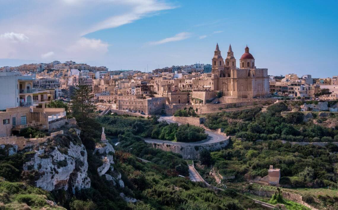 Malta Airport to Gzira