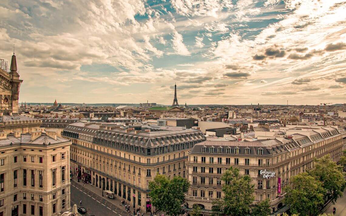 Nantes Airport to Puy du Fou