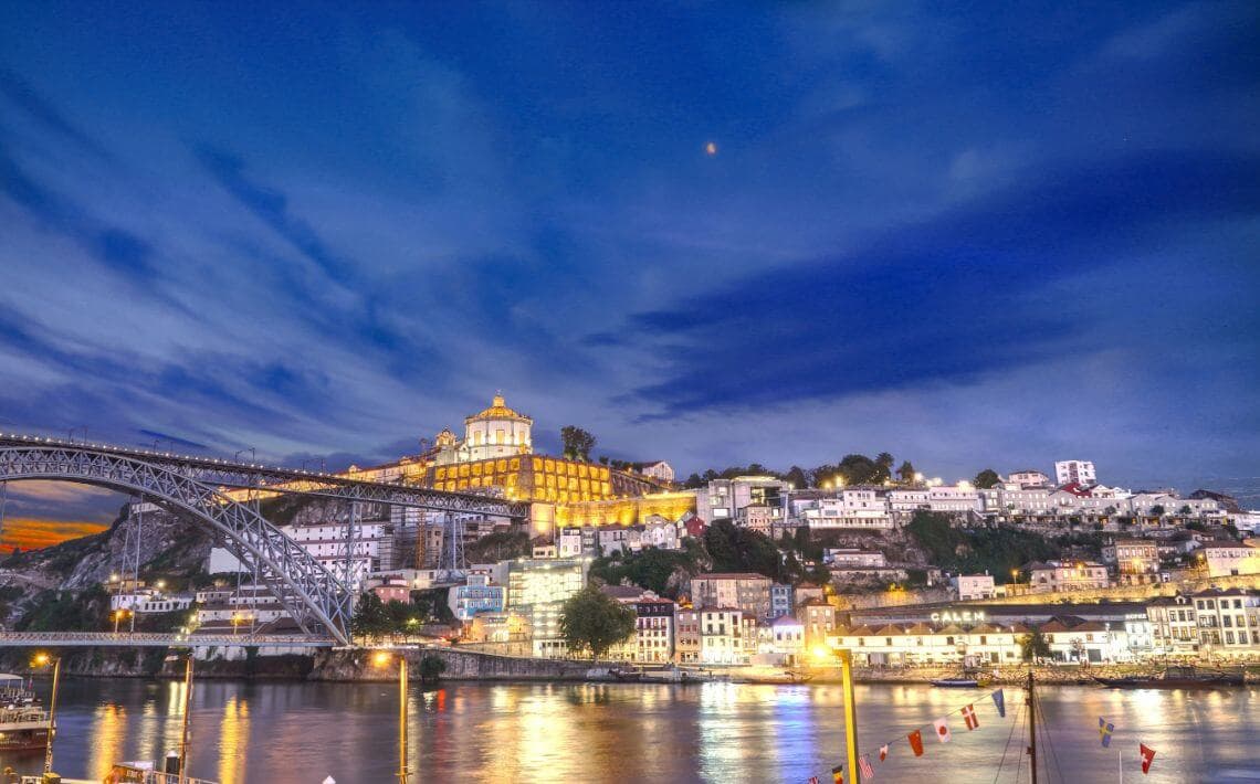 Porto Airport to Heroismo