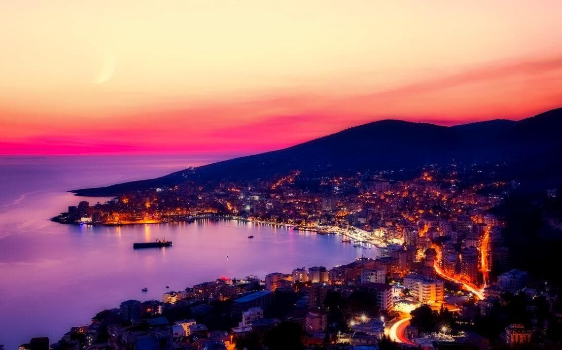 Tirana Airport to Korçë