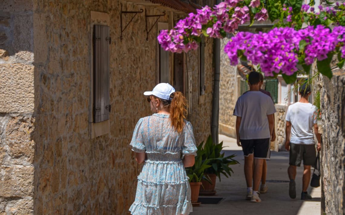 Zagreb Airport to Sukošan