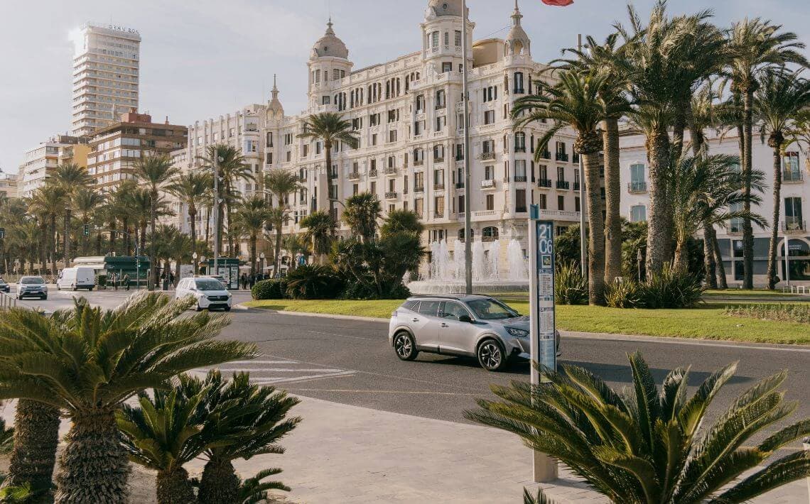 Alicante Airport to Luceros