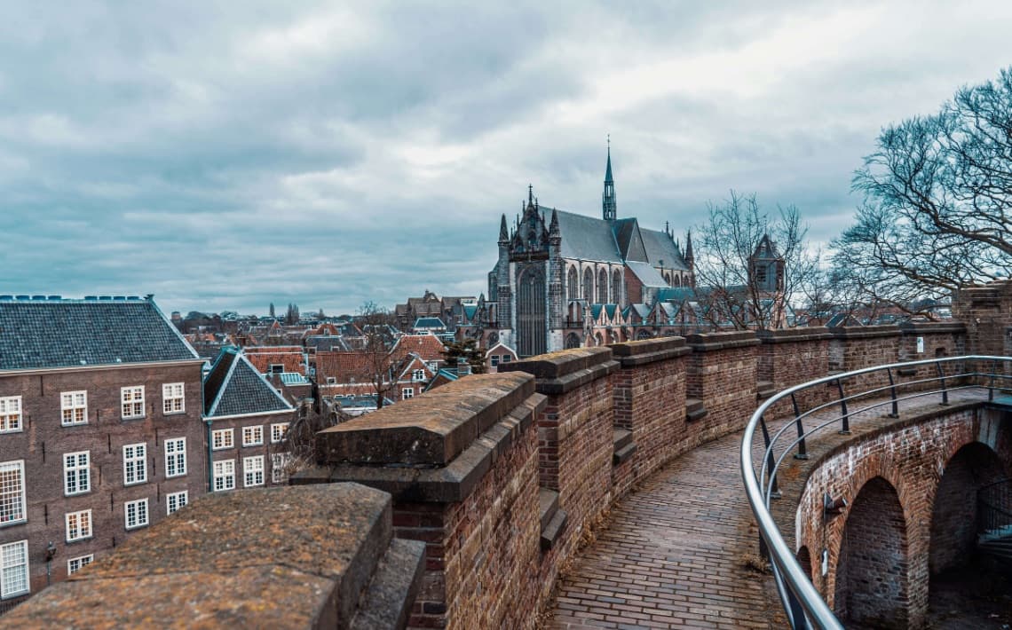 Amsterdam Schiphol Airport to Leiden