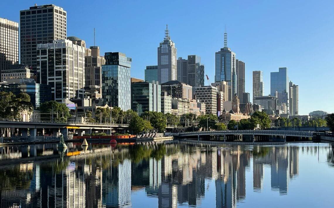 Avalon Airport to Melbourne CBD