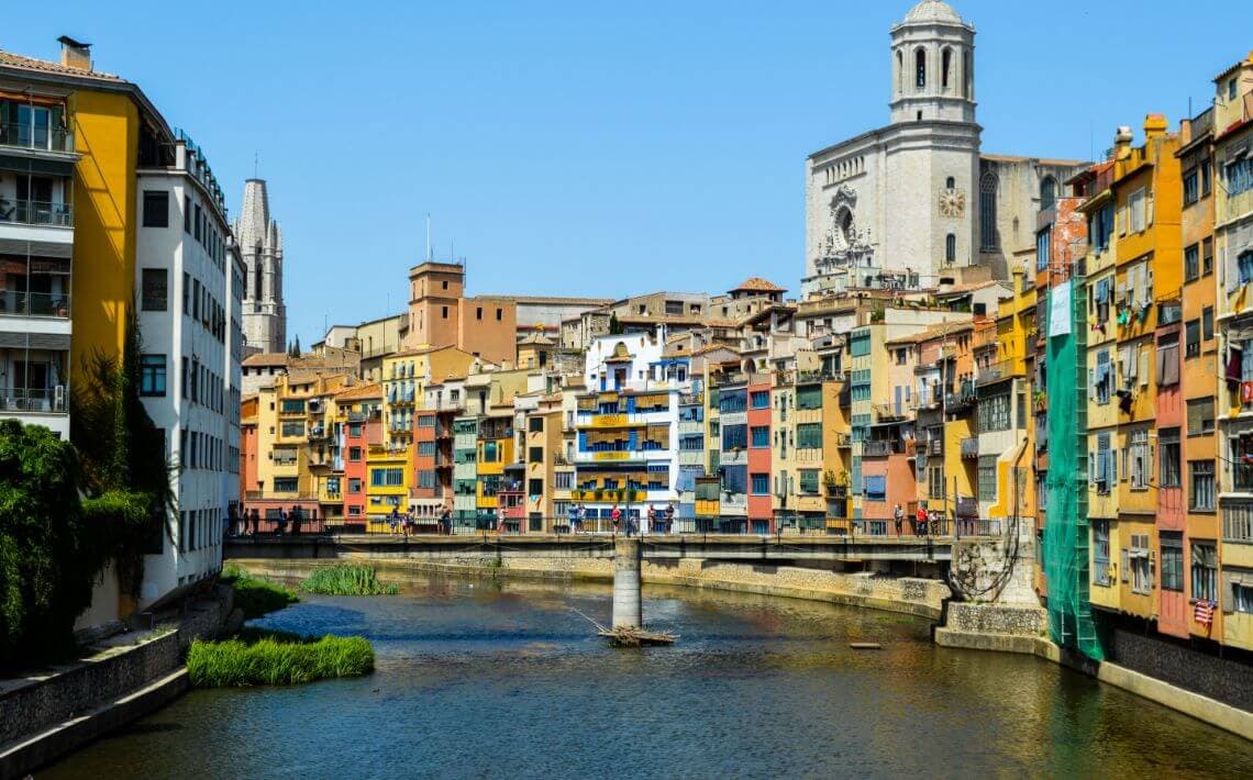 How to Get from Barcelona Airport to Girona?