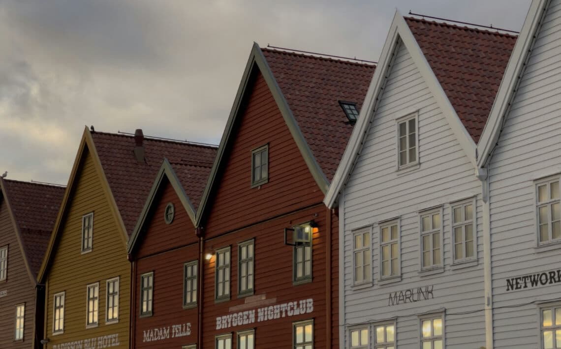 Bergen Airport to Bryggen