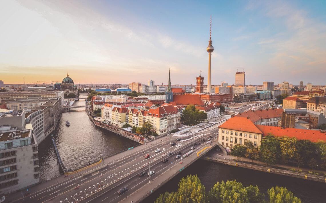 Berlin Airport to Hotel Riu Plaza