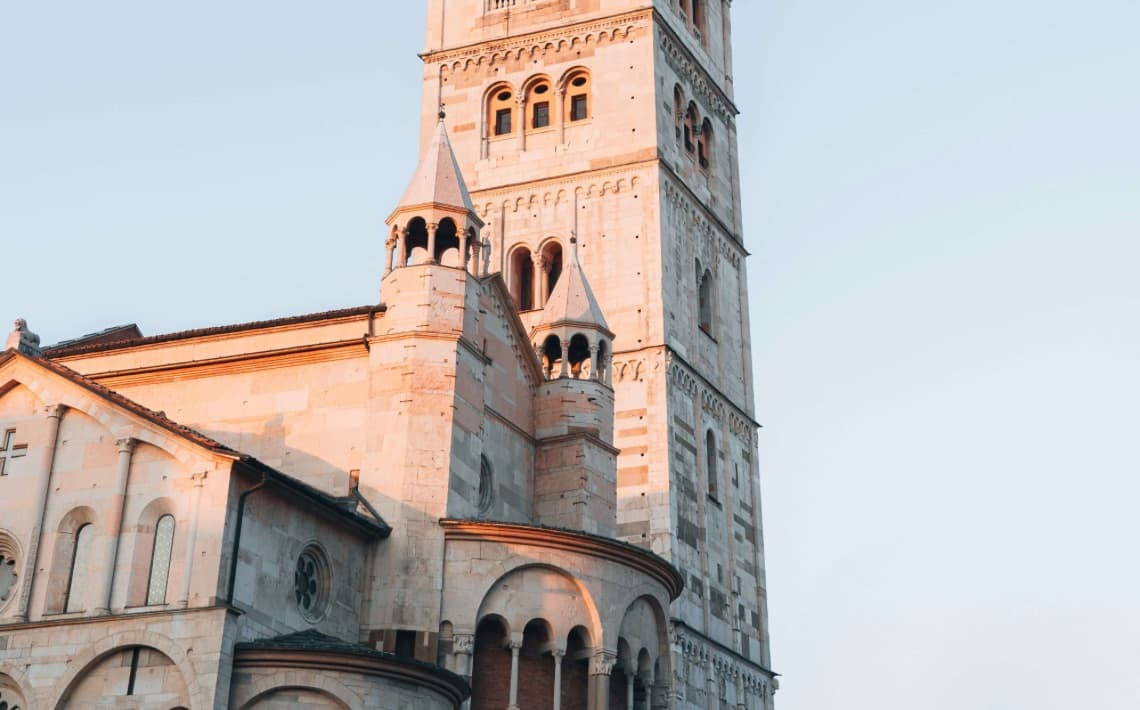 Bologna Airport to Modena