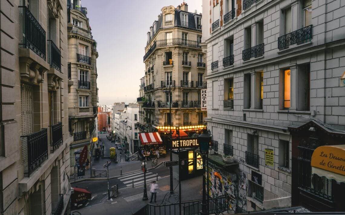 Bordeaux Airport to Sarlat La Caneda