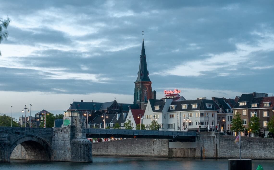 Brussels Airport to Maastricht