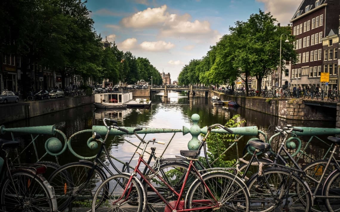 Brussels Charleroi Airport to Amsterdam