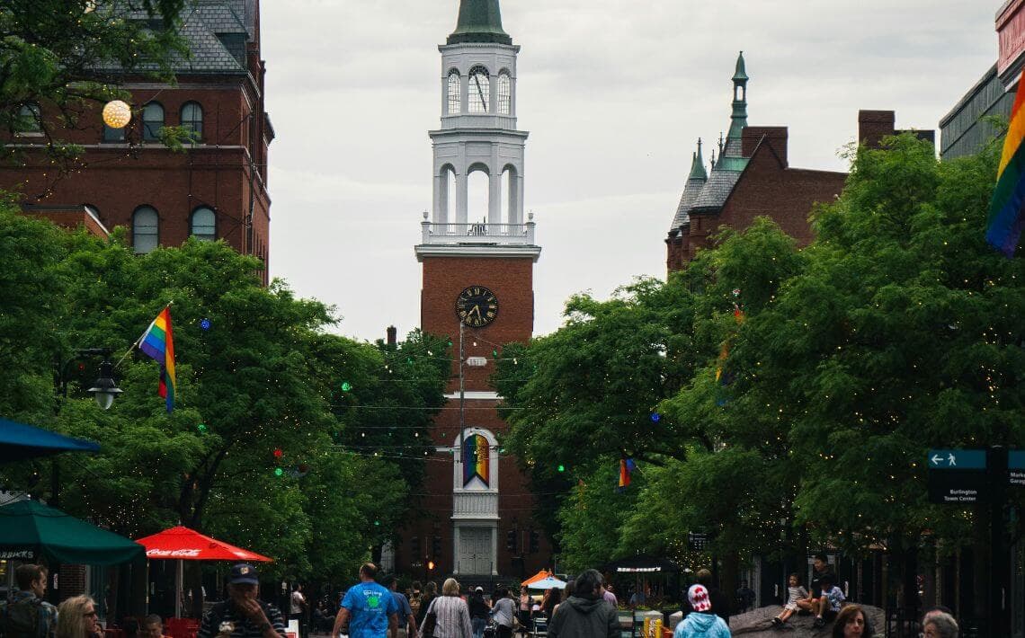 Burlington Airport to Stowe