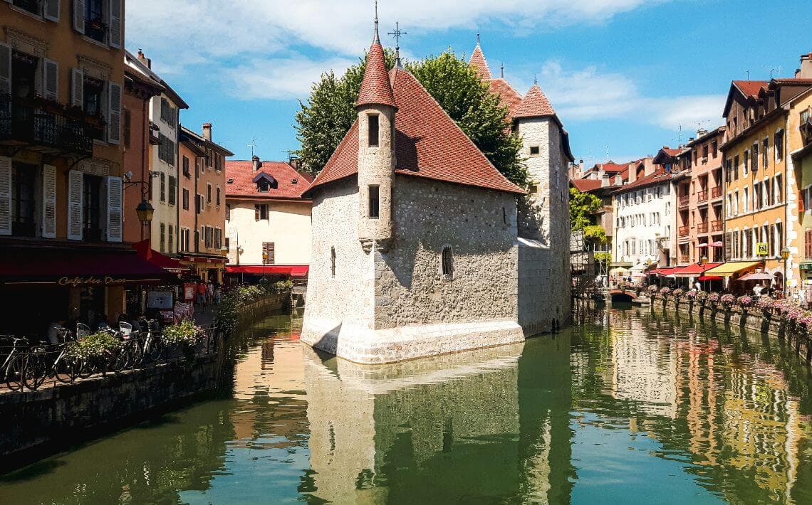 Chambery Airport to Annecy