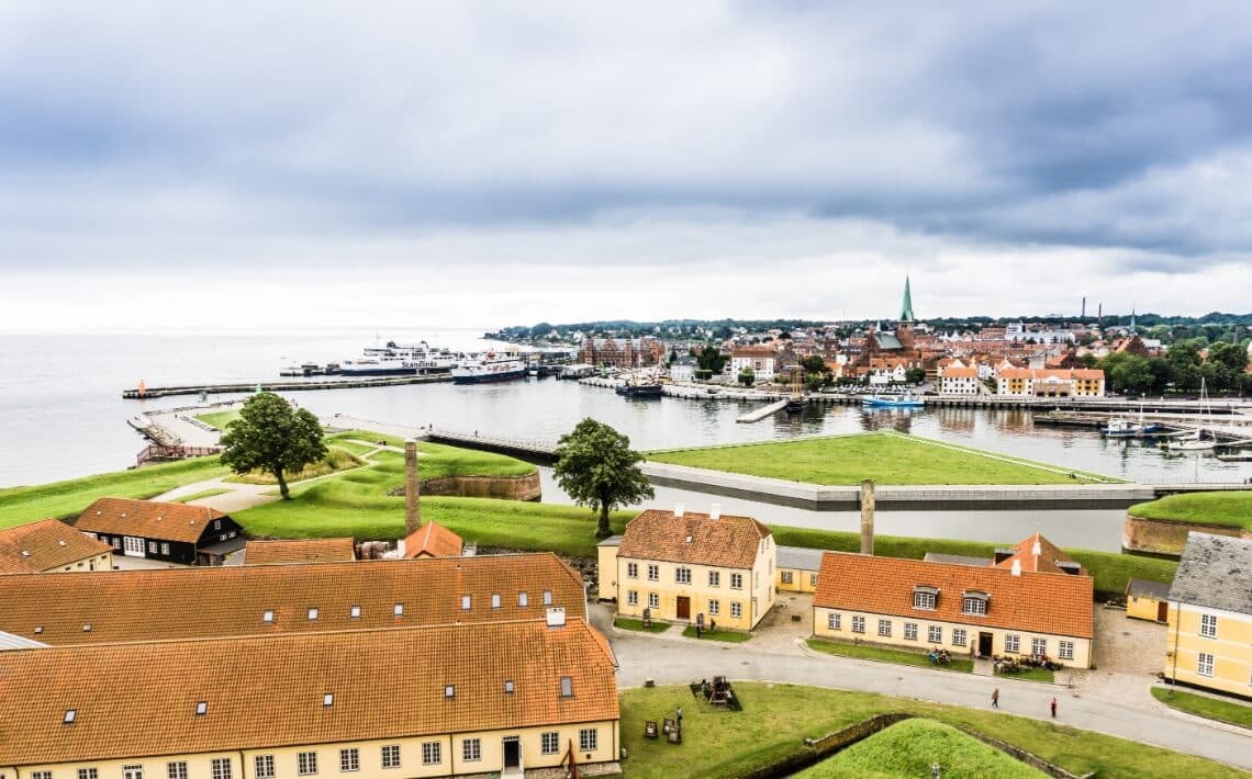 Copenhagen Airport to Kronborg