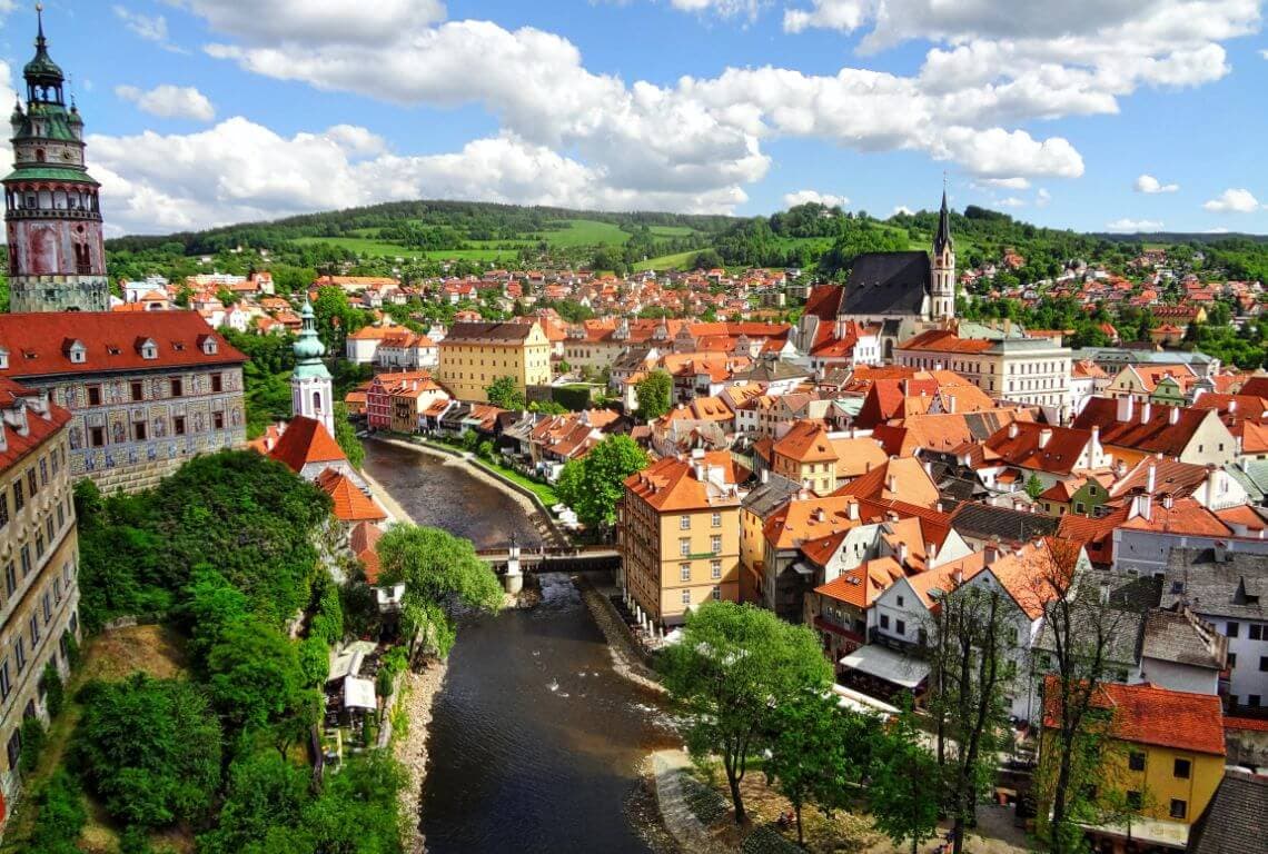 Comment se rendre de l'aéroport de Prague au centre-ville ?