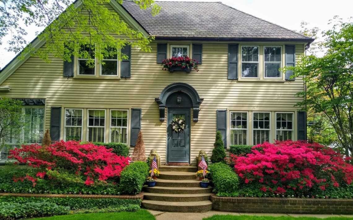 Detroit DTW Airport to Dearborn