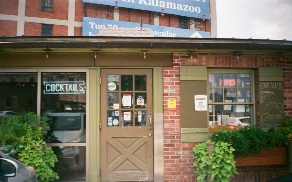 Detroit DTW Airport to Kalamazoo