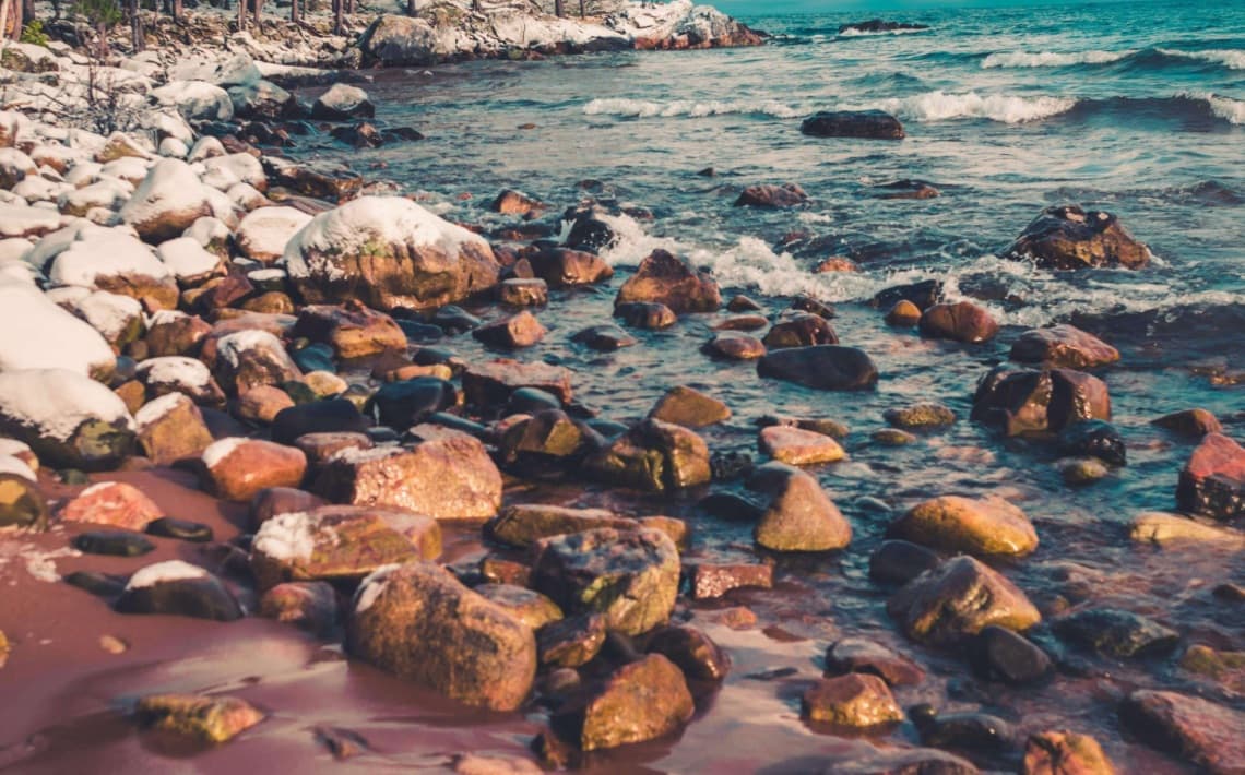 Detroit DTW Airport to Troy, Michigan