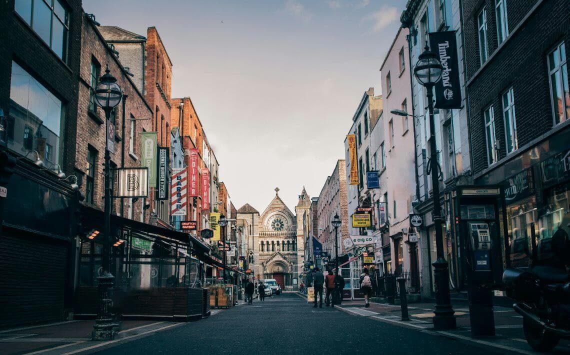 Dublin Airport to Thomastown