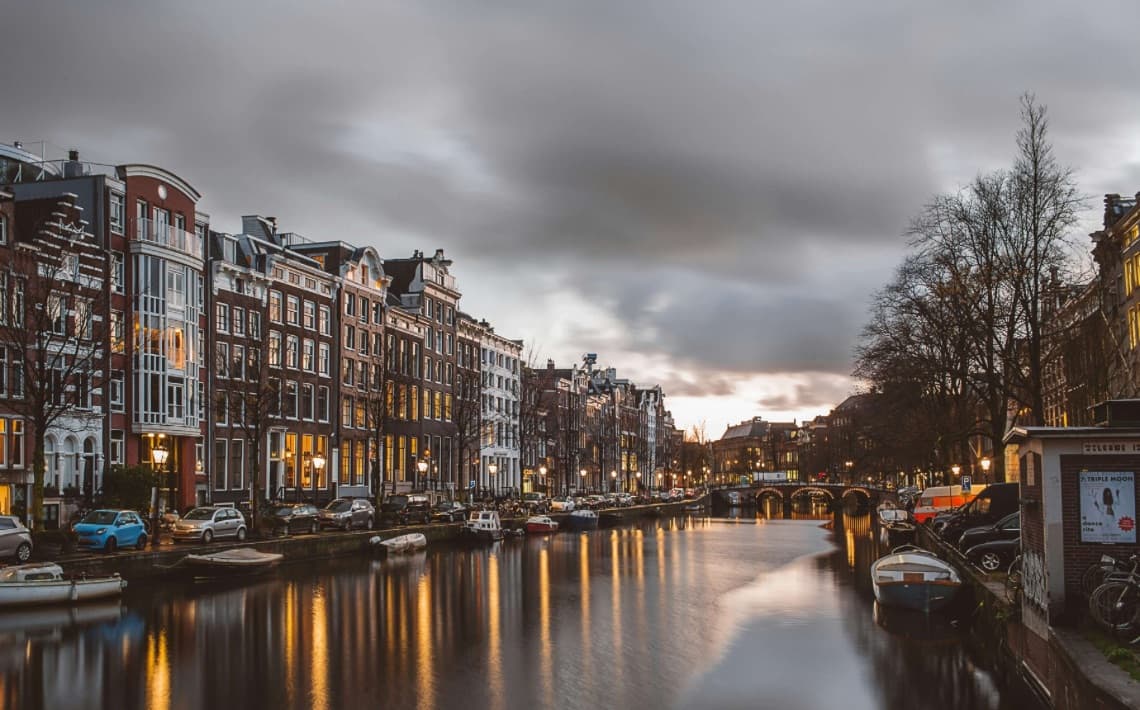 Dusseldorf Airport to Amsterdam