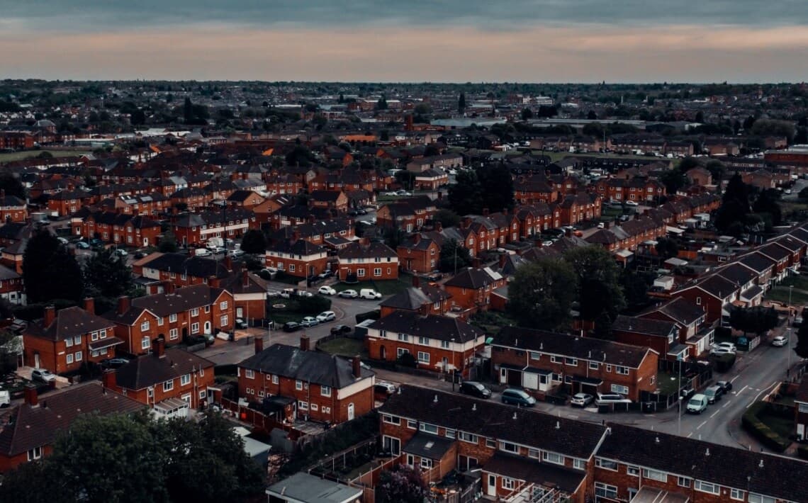 East Midlands Airport to Leicester