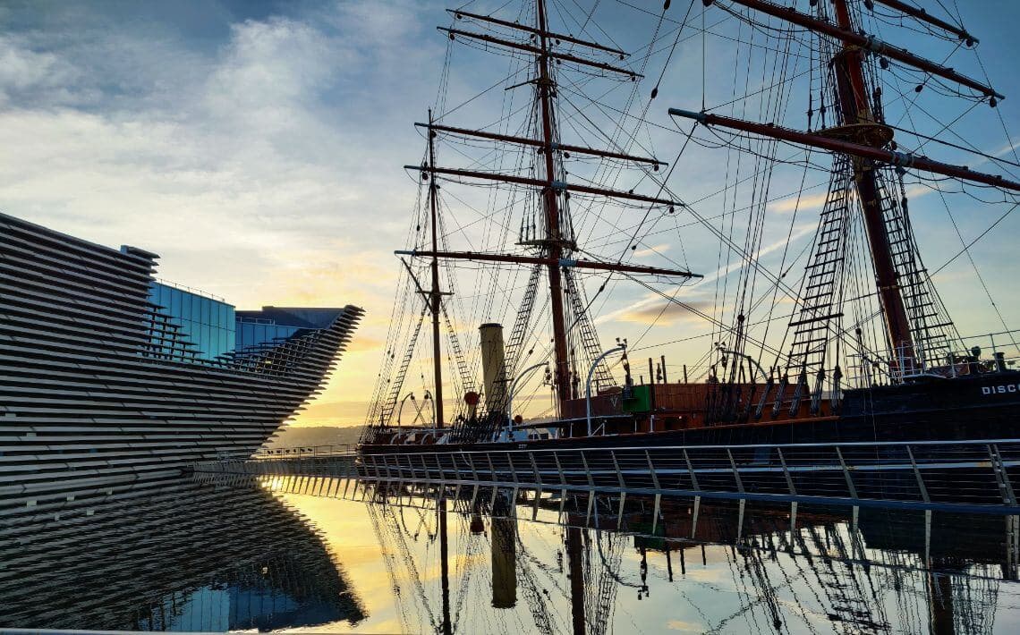 How to get from Edinburgh Airport to Dundee?