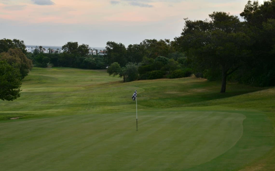 Edinburgh Airport to Kingsbarns Golf Course