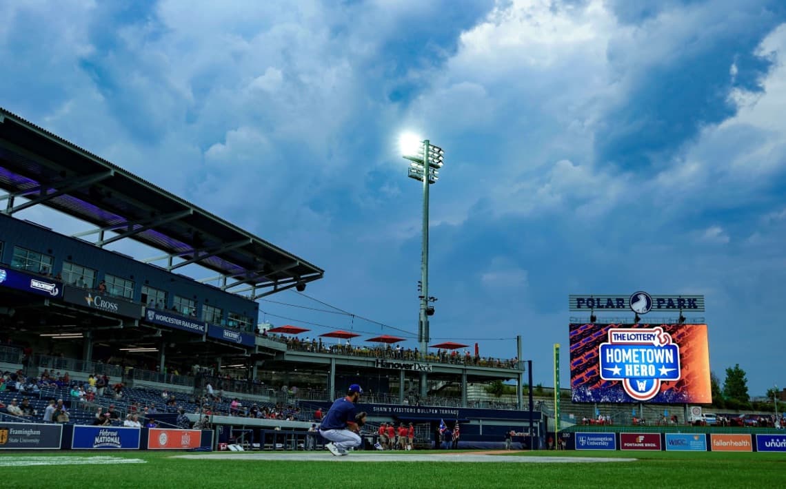 Boston Logan Airport to Worcester