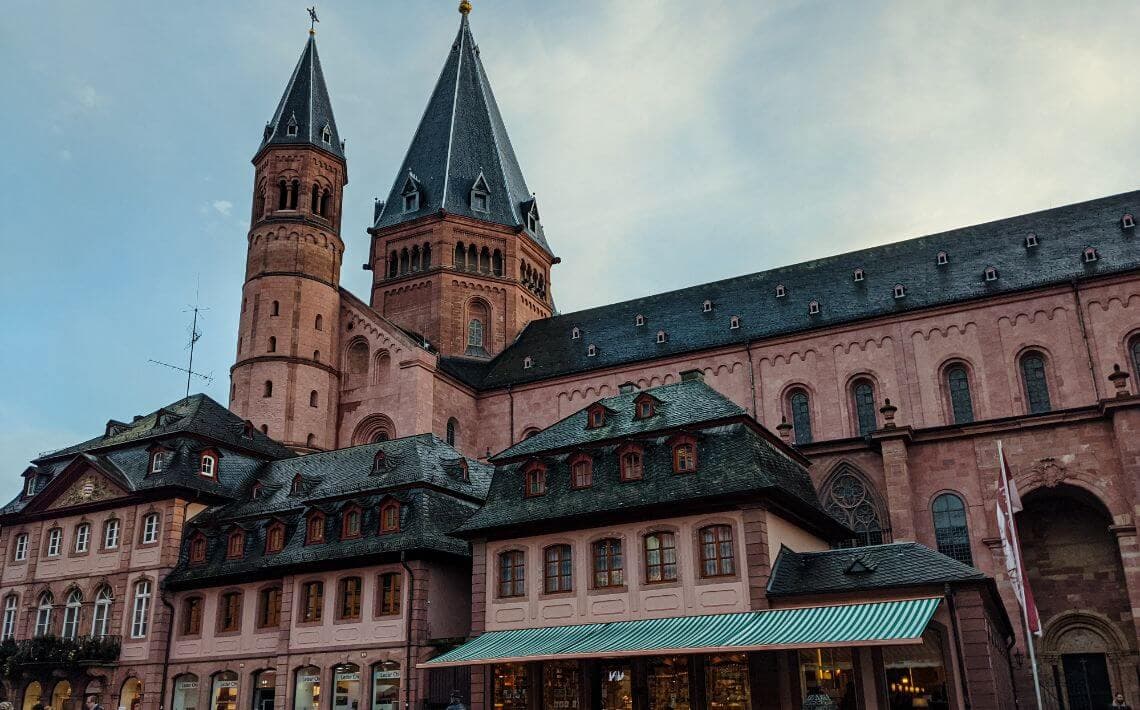 Frankfurt Hahn Airport to Mainz