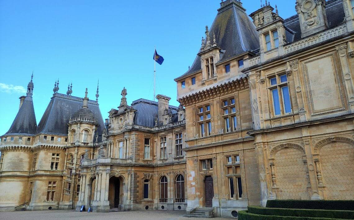 Gatwick Airport to Aylesbury