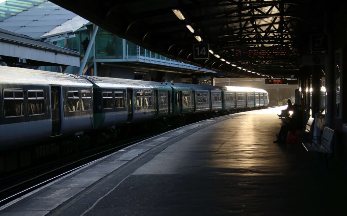 Gatwick Airport to Clapham Junction