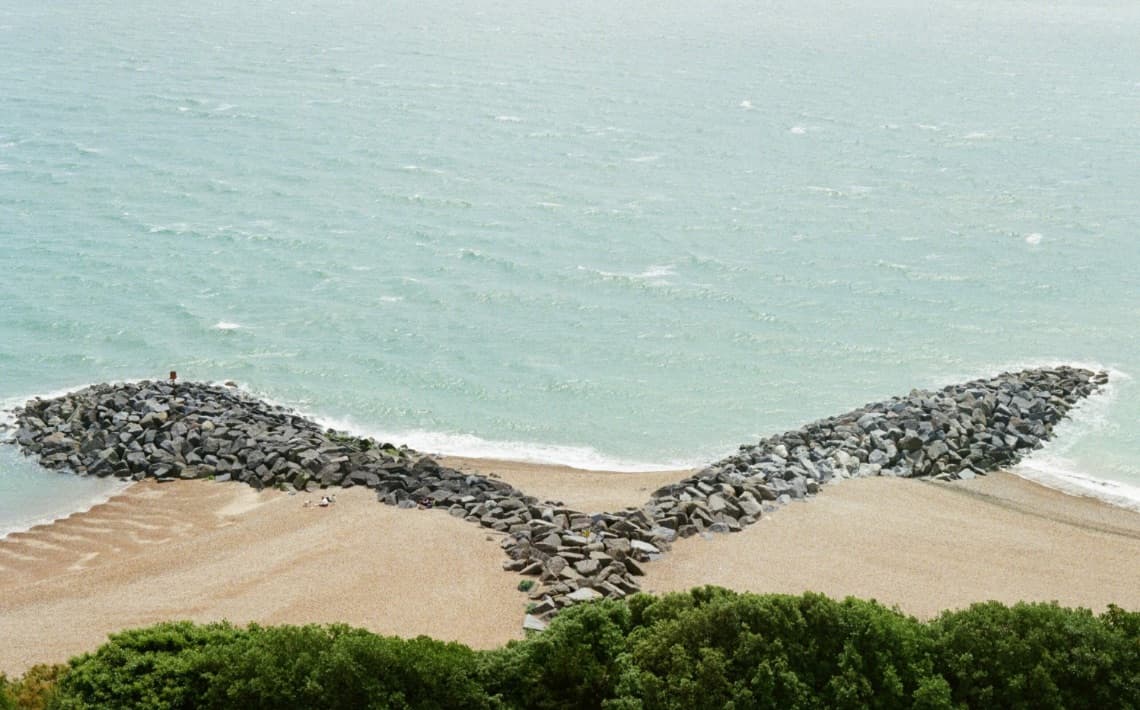 Gatwick Airport to Folkestone