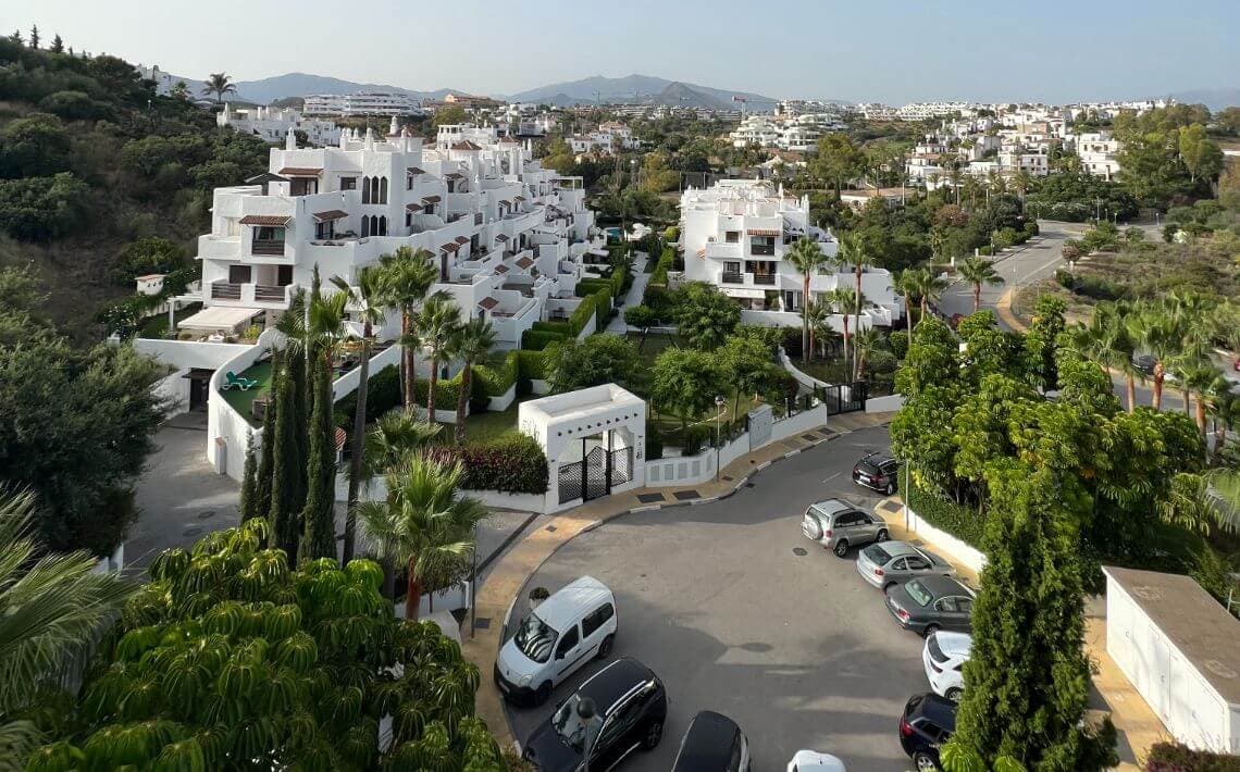 Gibraltar Airport to Estepona