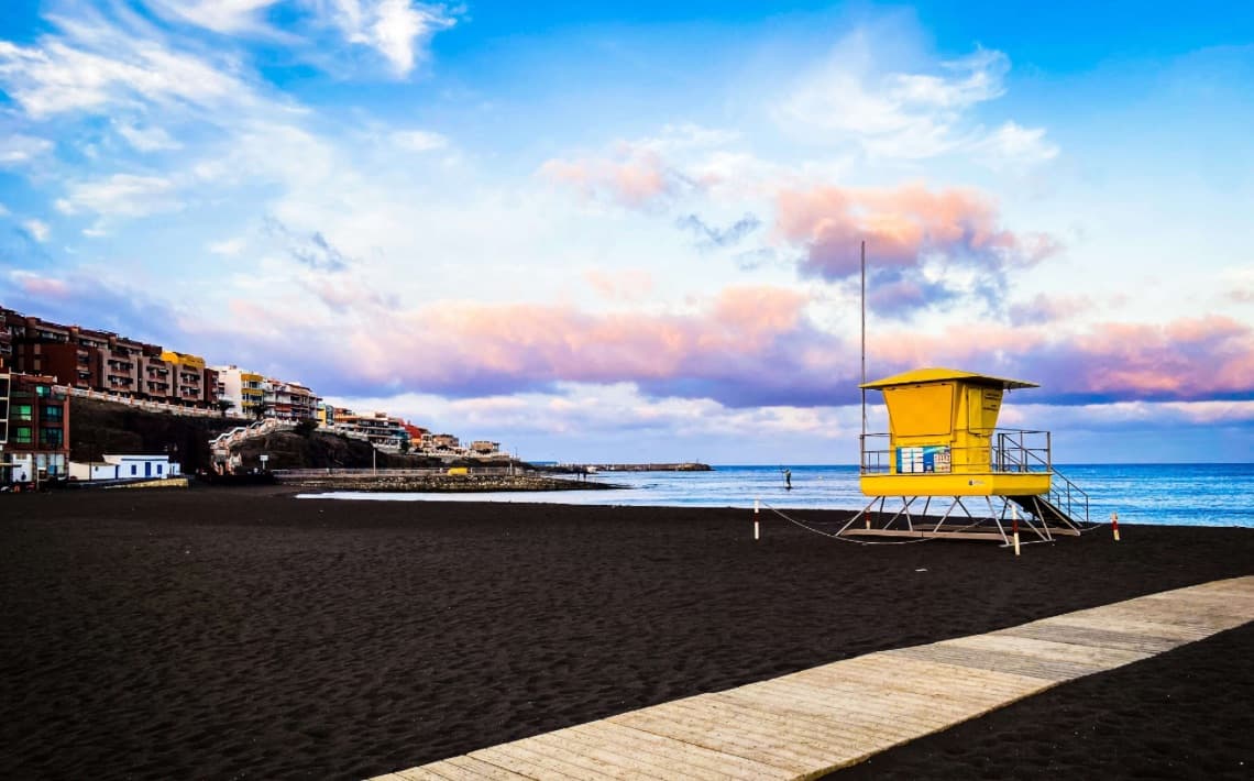 Gran Canaria Airport to Vecindario