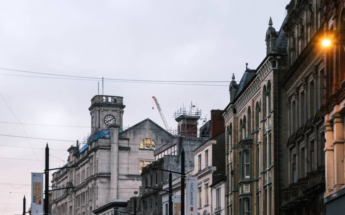 Heathrow Airport to Cardiff