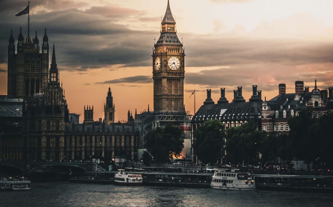 Heathrow Airport to Olympia London