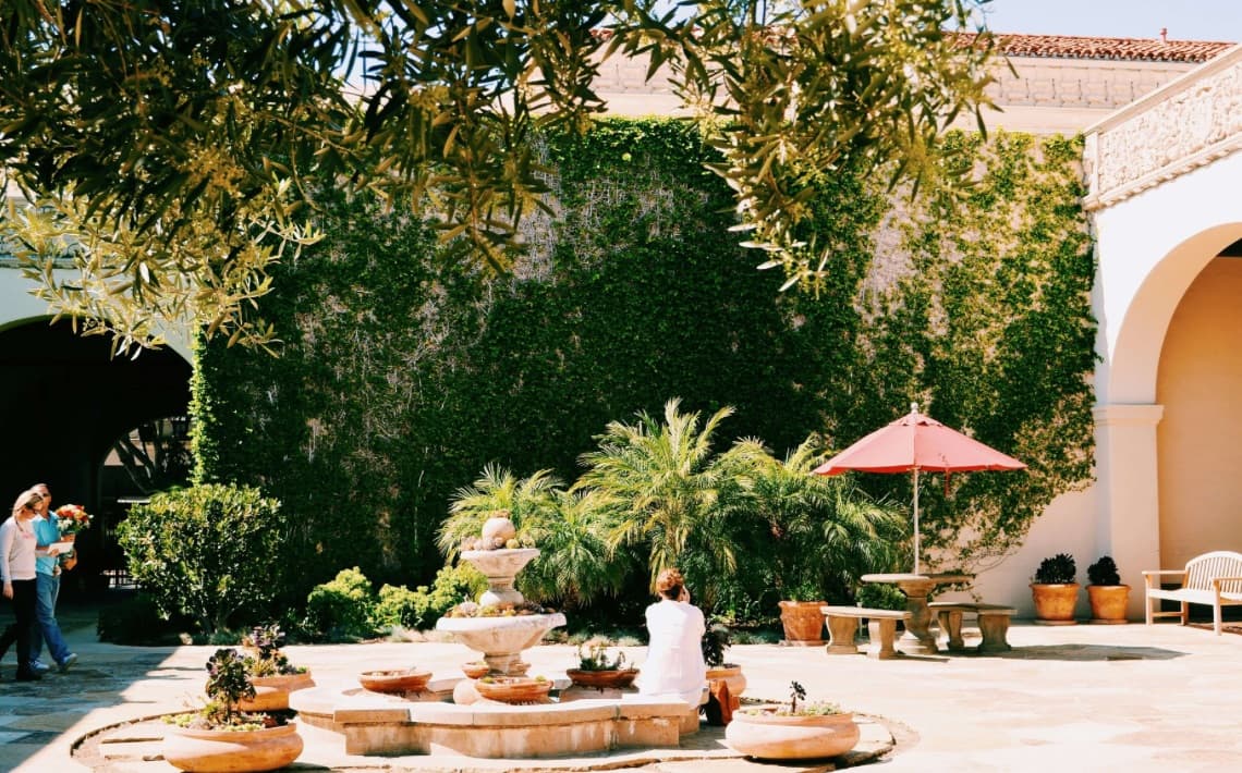 Hollywood Burbank Airport to Pasadena