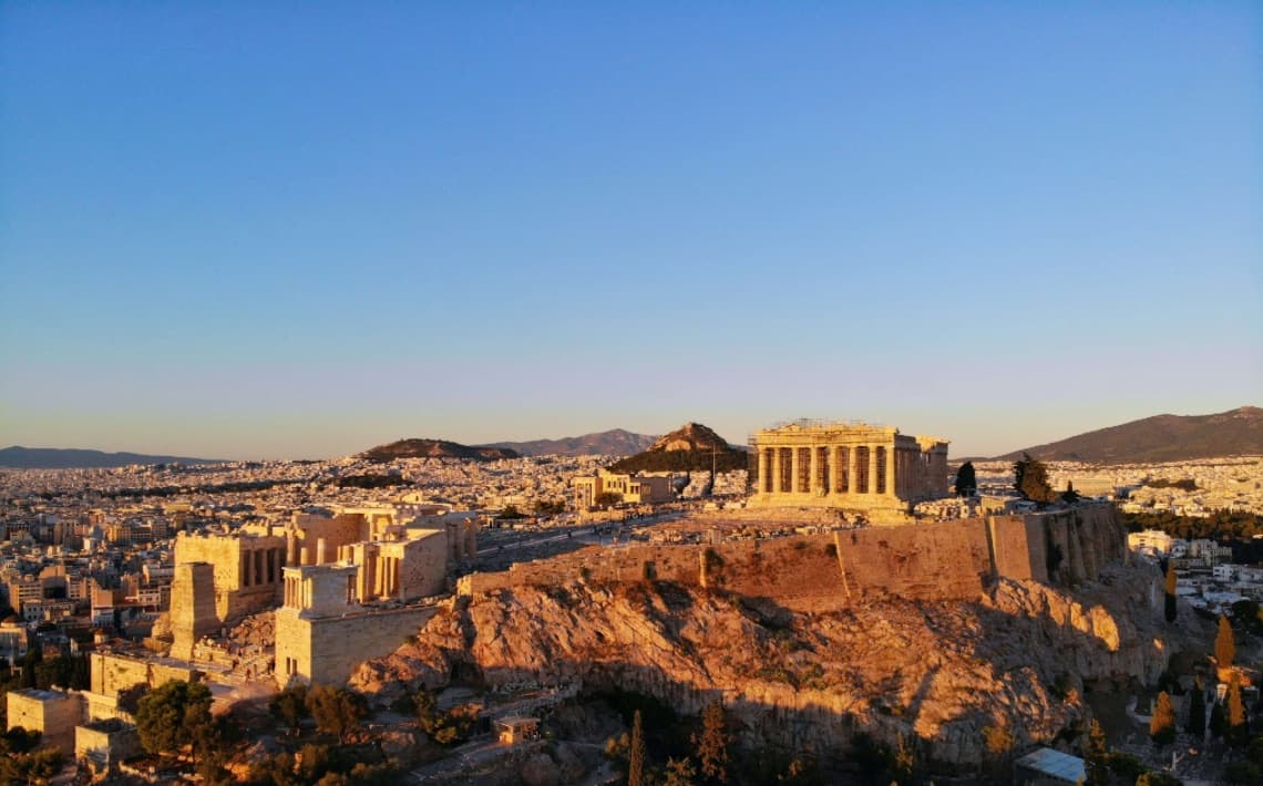 Kalamata Airport to Athens