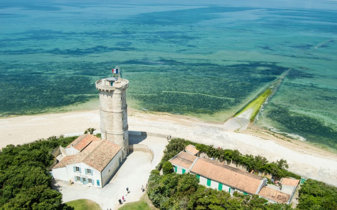 La Rochelle Airport to Ile De Re
